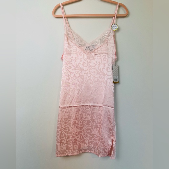 RACHEL Rachel Roy Other - RACHEL Rachel Roy Satin feel fabric Chemise peach color